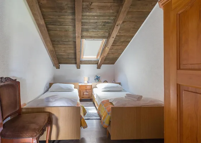 Tia - By Ta Leut Agency 아파트 *